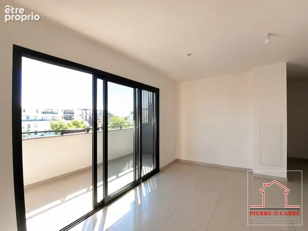 Appartement 3 pièces 59 m² à vendre à Saint-Denis (97400) - photo 2
