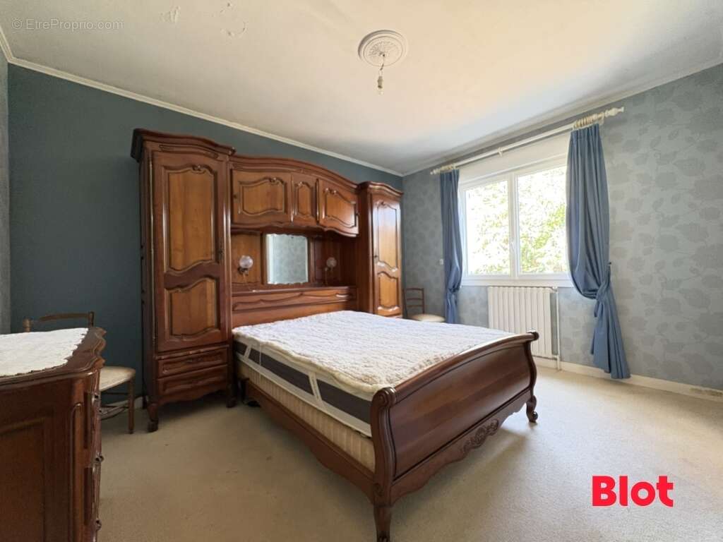 Maison 144 m² à Irodouer  - photo 8