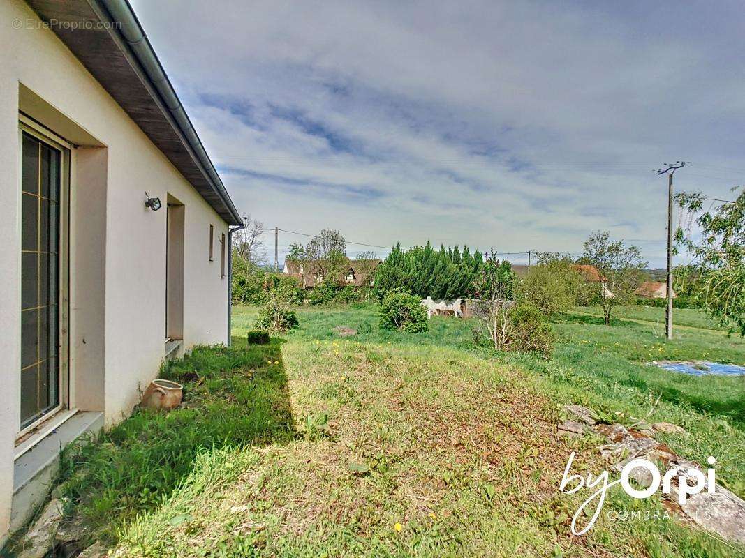 Maison à NERIS-LES-BAINS