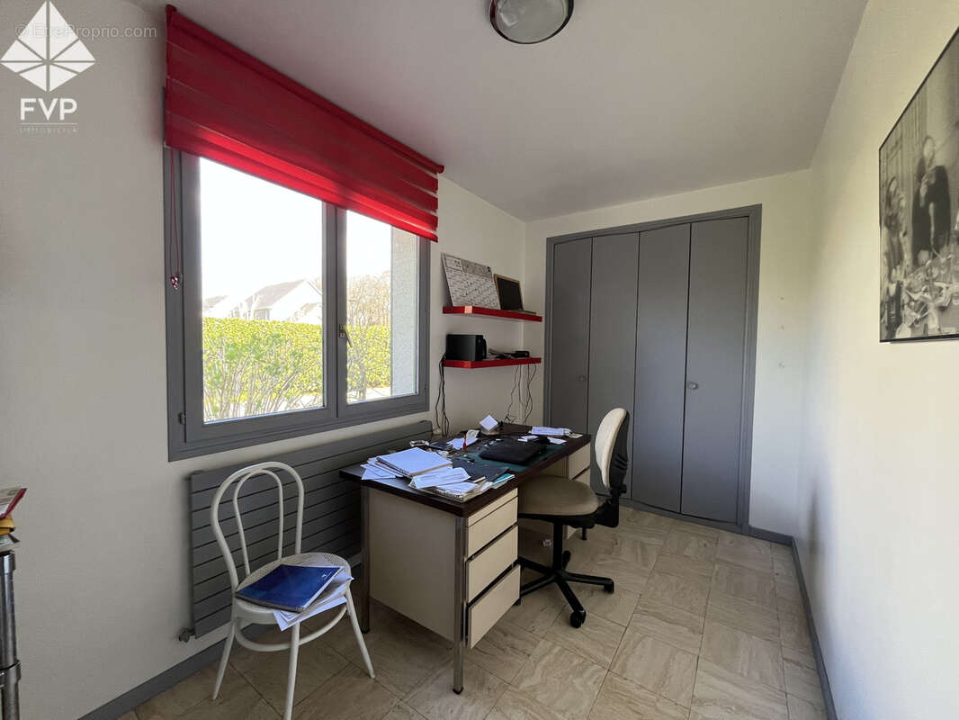 Maison à ANGERVILLE-LA-MARTEL