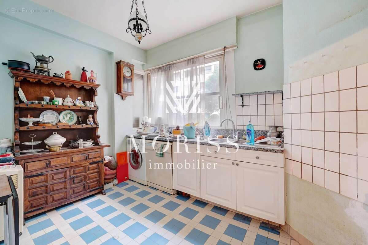 PARIS XVII - Ternes: Appartement 100m2 - 3 pièces 2 chambres - photo 10