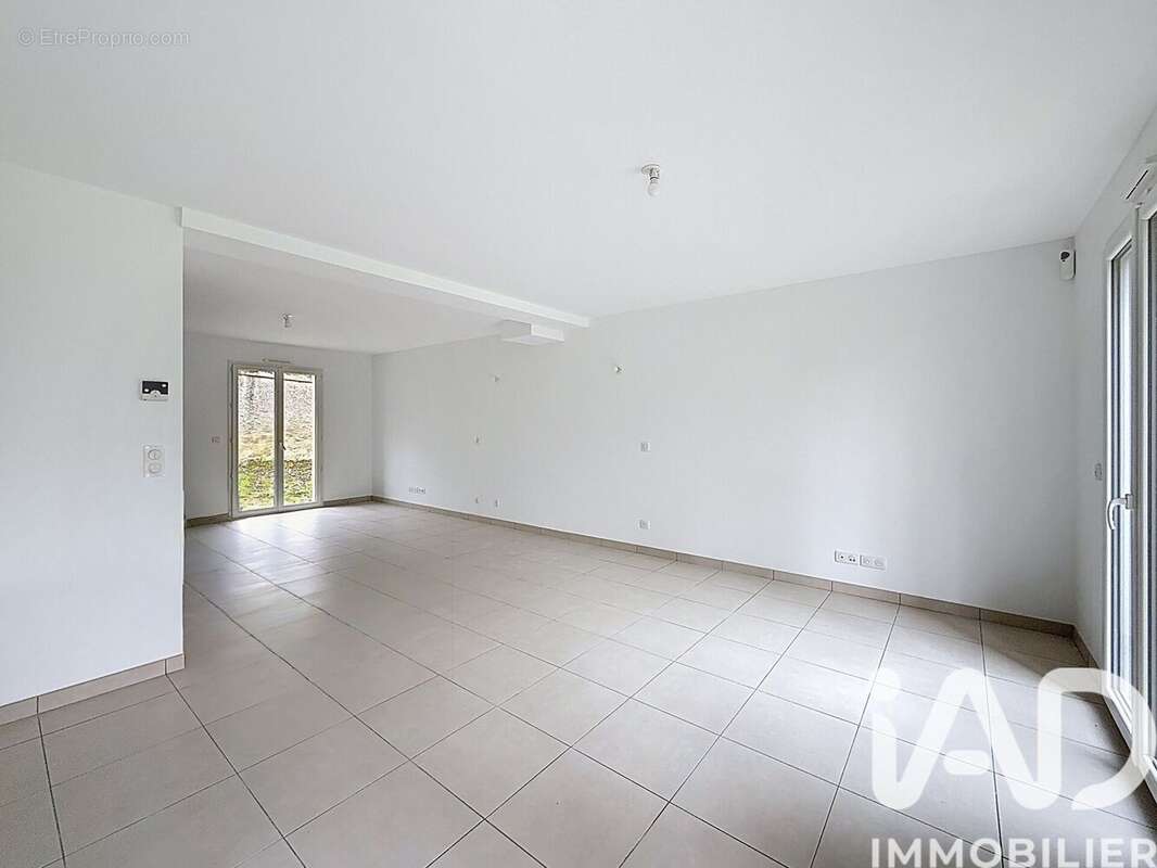 Photo 5 - Maison à VERRIERES-LE-BUISSON