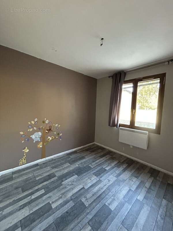 Appartement 84 m² à Castelnau-D'estretefonds  - photo 17