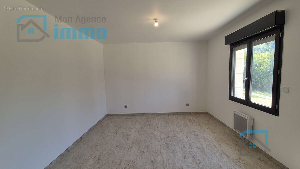 Maison à MEHUN-SUR-YEVRE