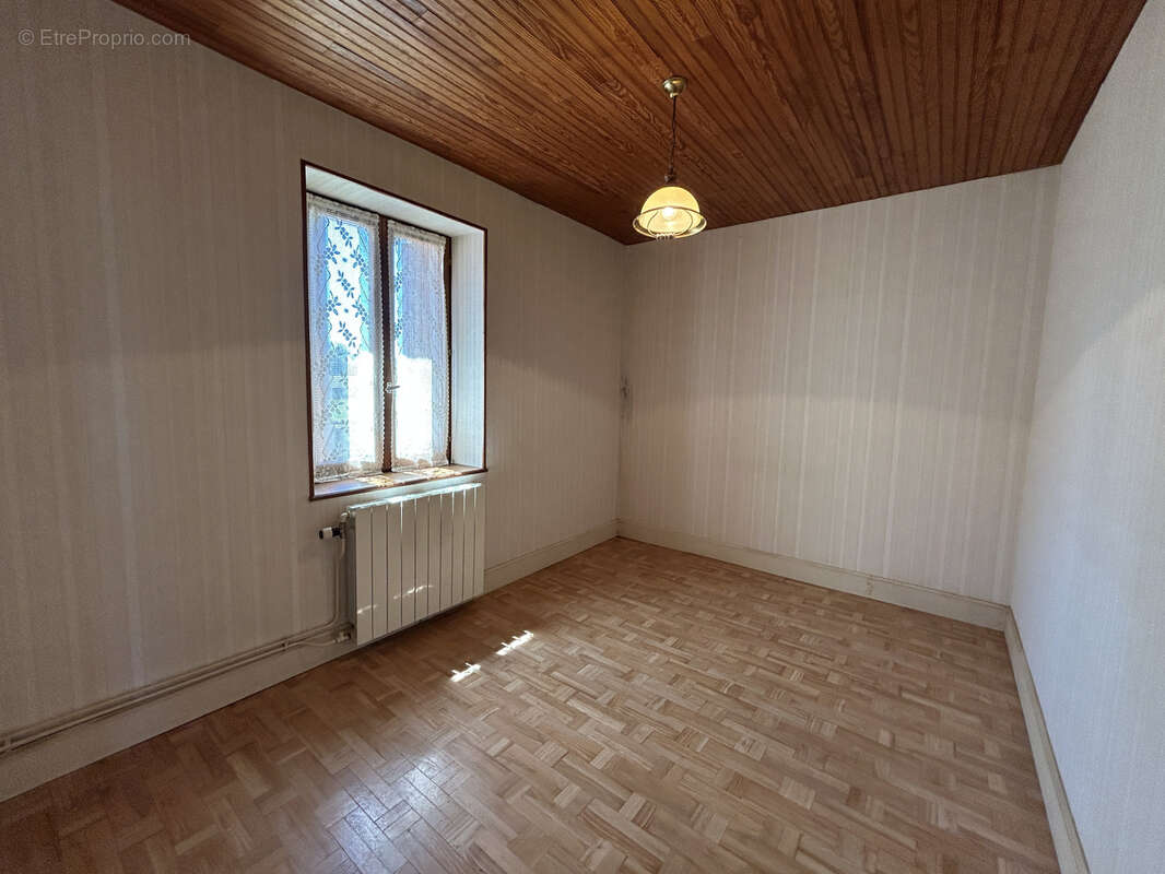 Maison à MALICORNE
