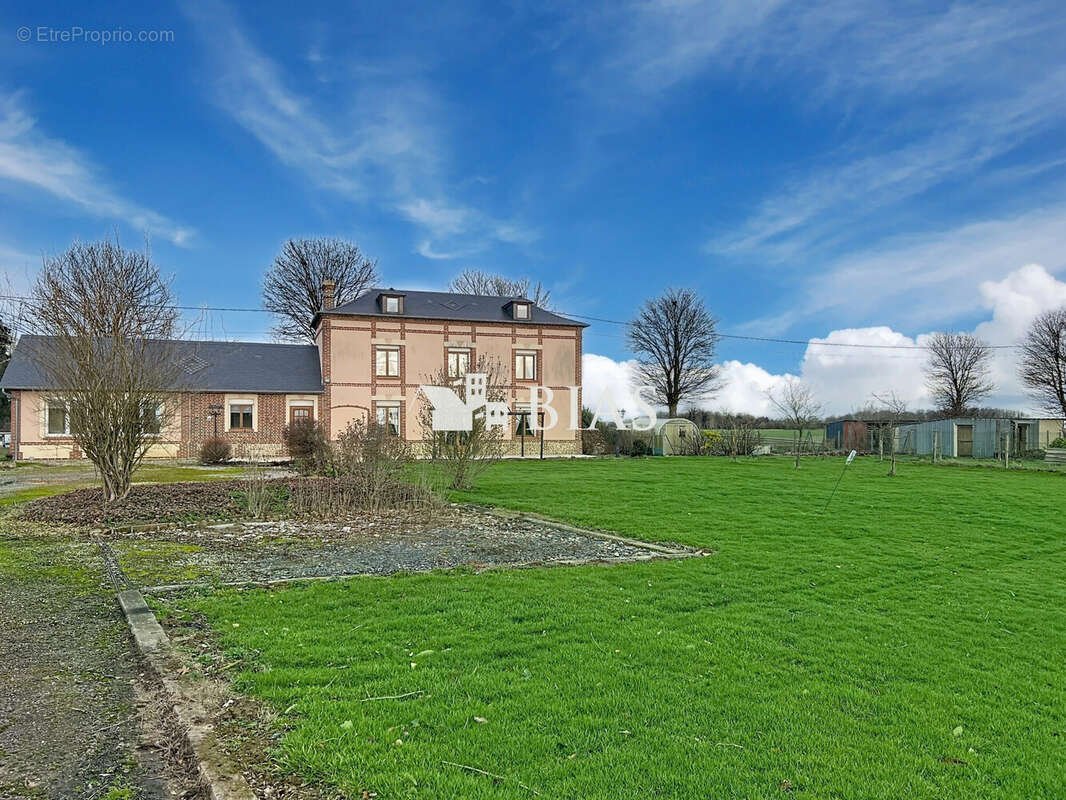 Maison à BERNAY