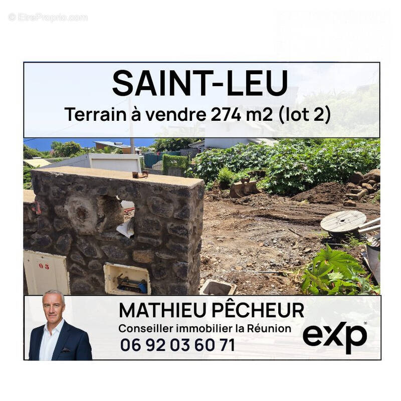 Terrain à LE PORT