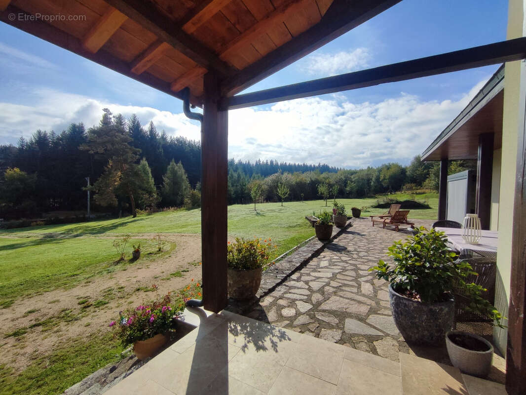 Maison à SAINT-ALYRE-D'ARLANC