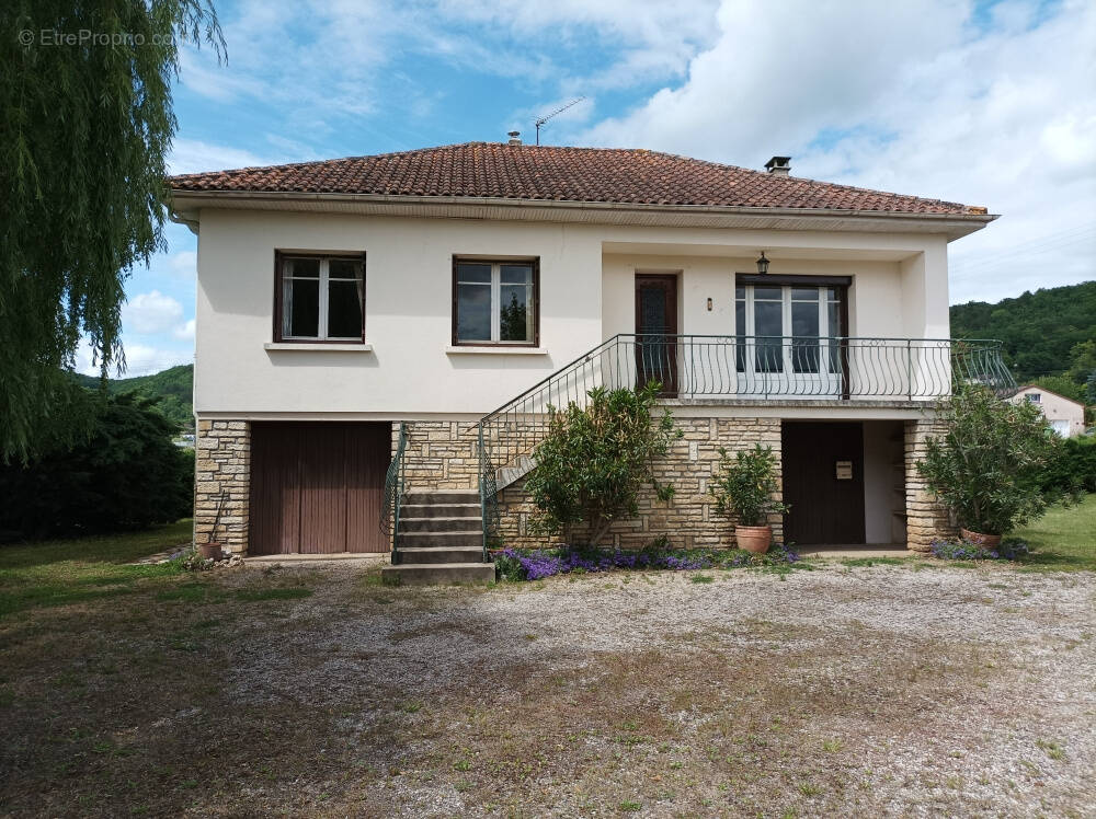Maison à DURAVEL