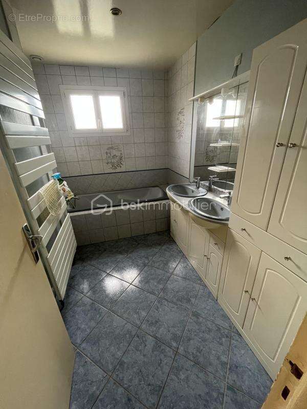 Maison à NOGENT-LE-ROI