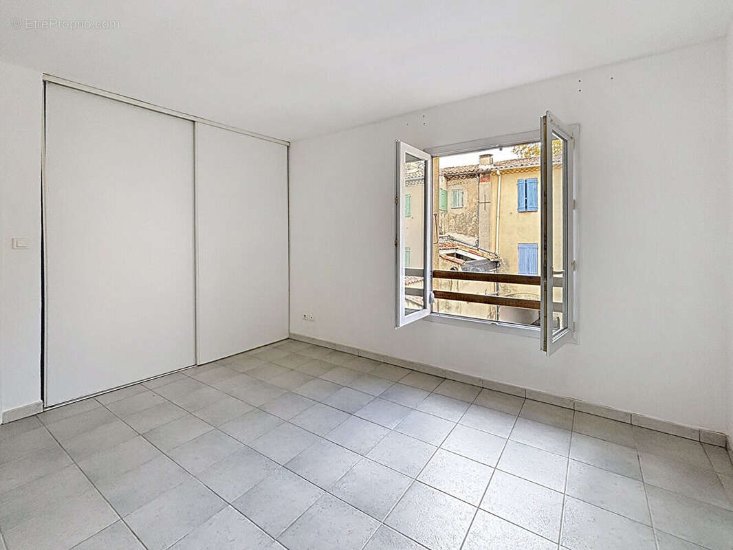 Appartement à PERTUIS