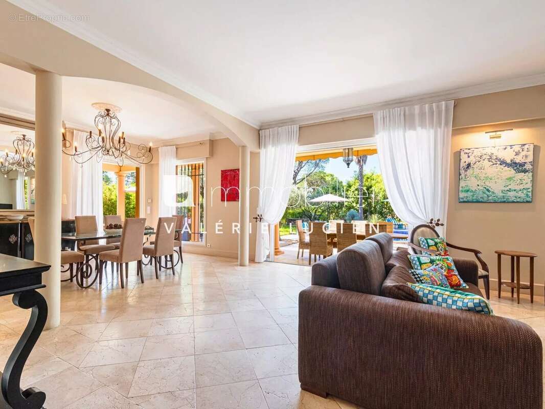 Maison à SAINT-RAPHAEL