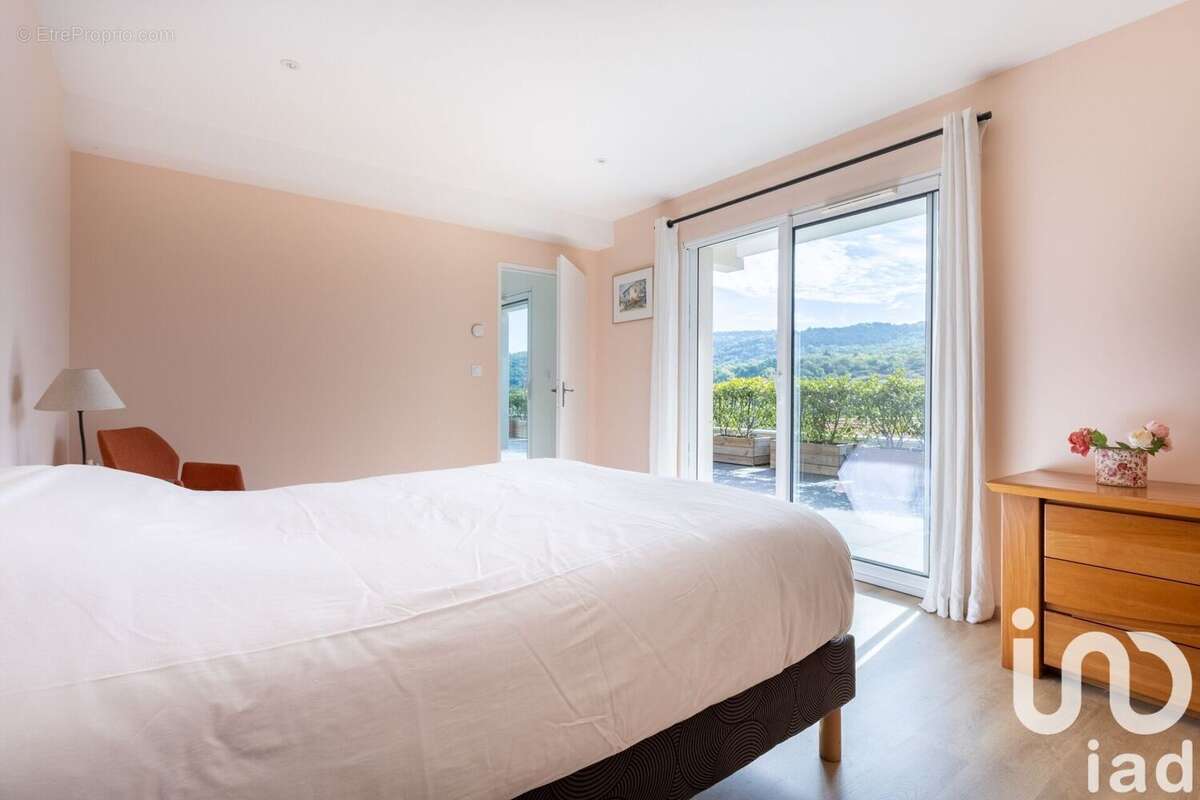 Photo 9 - Maison à ROMAGNAT