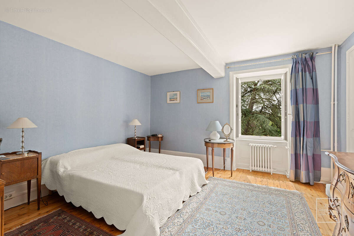 Maison à CHARBONNIERES-LES-BAINS