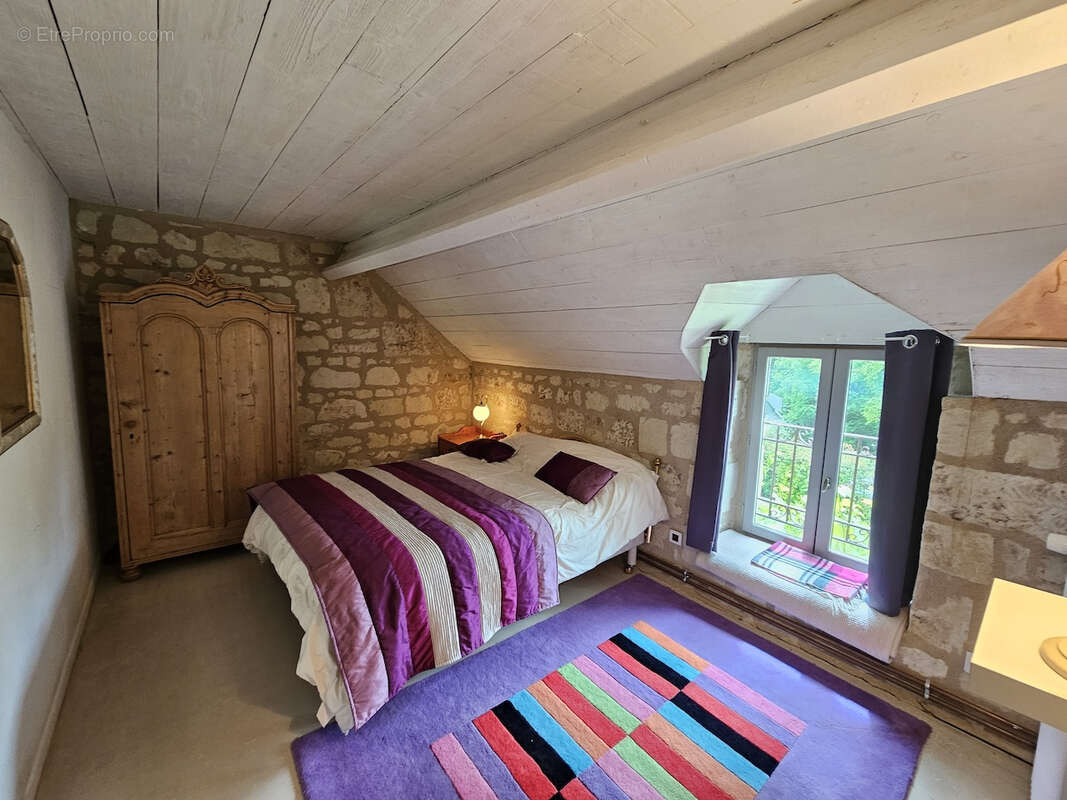 Maison à CANDES-SAINT-MARTIN