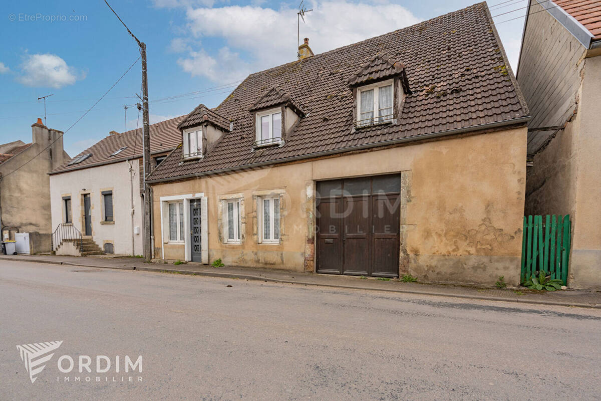Maison à CUSSY-LES-FORGES