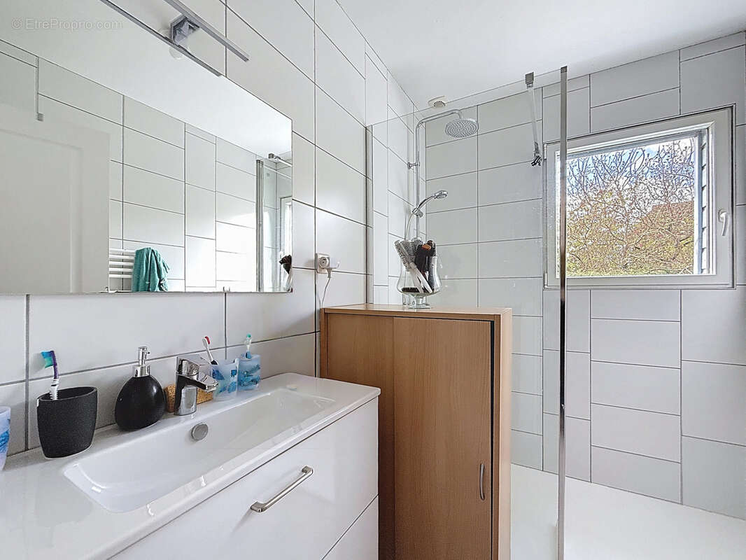 Maison à SAINT-DENIS-SUR-SCIE