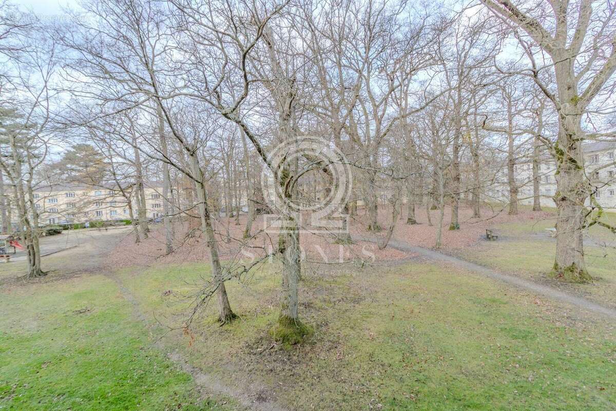 Appartement à LA CELLE-SAINT-CLOUD