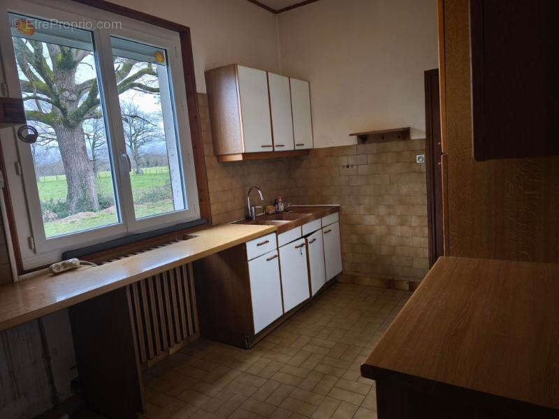 Maison à LABRUGUIERE