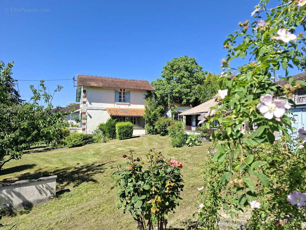 Maison à SAINT-AULAYE