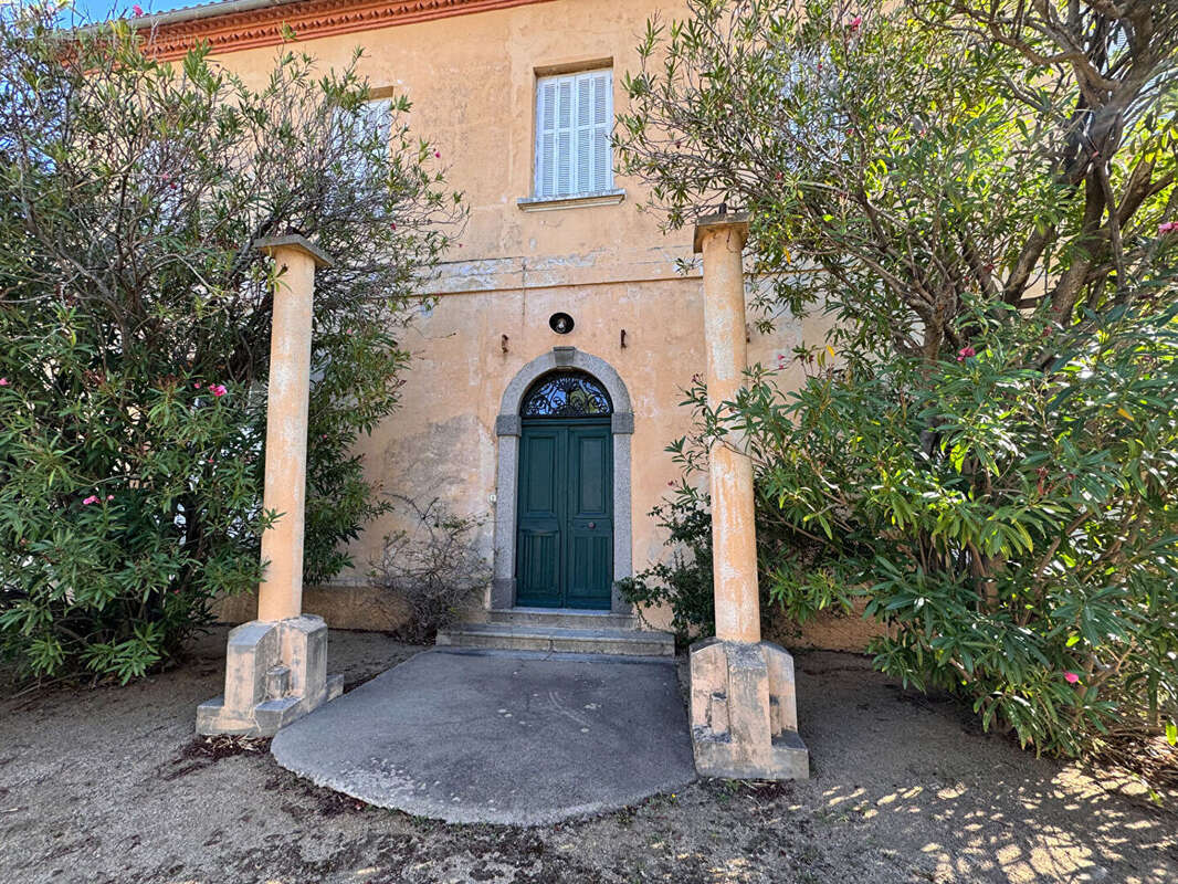 Maison à L&#039;ILE-ROUSSE