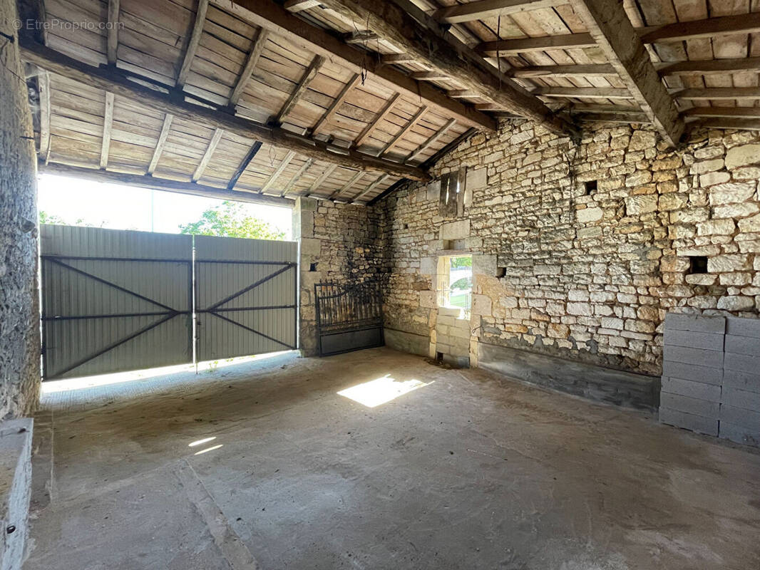 Maison à PONT-L'ABBE-D'ARNOULT