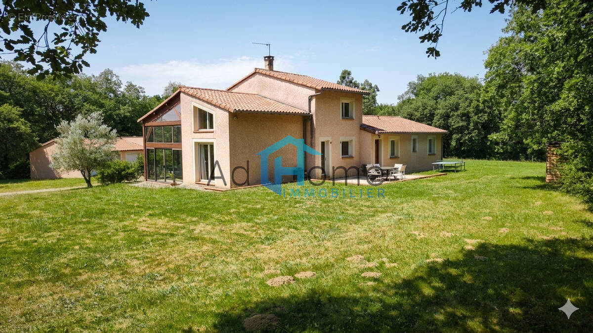 Maison à SAINT-LYS