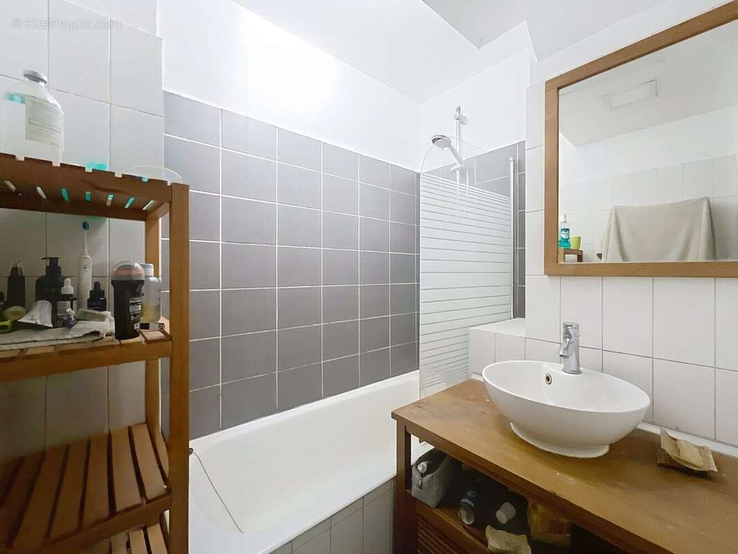 Appartement à SAINT-MARTIN-D'HERES