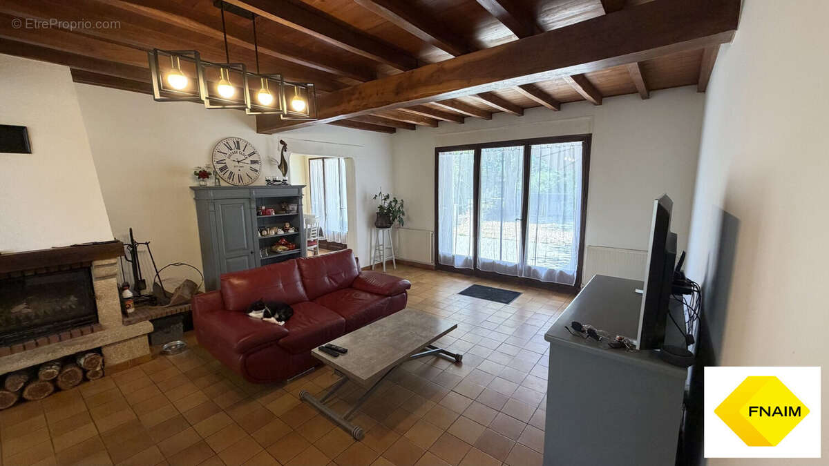 Maison 100 m² à Frespech  - photo 8