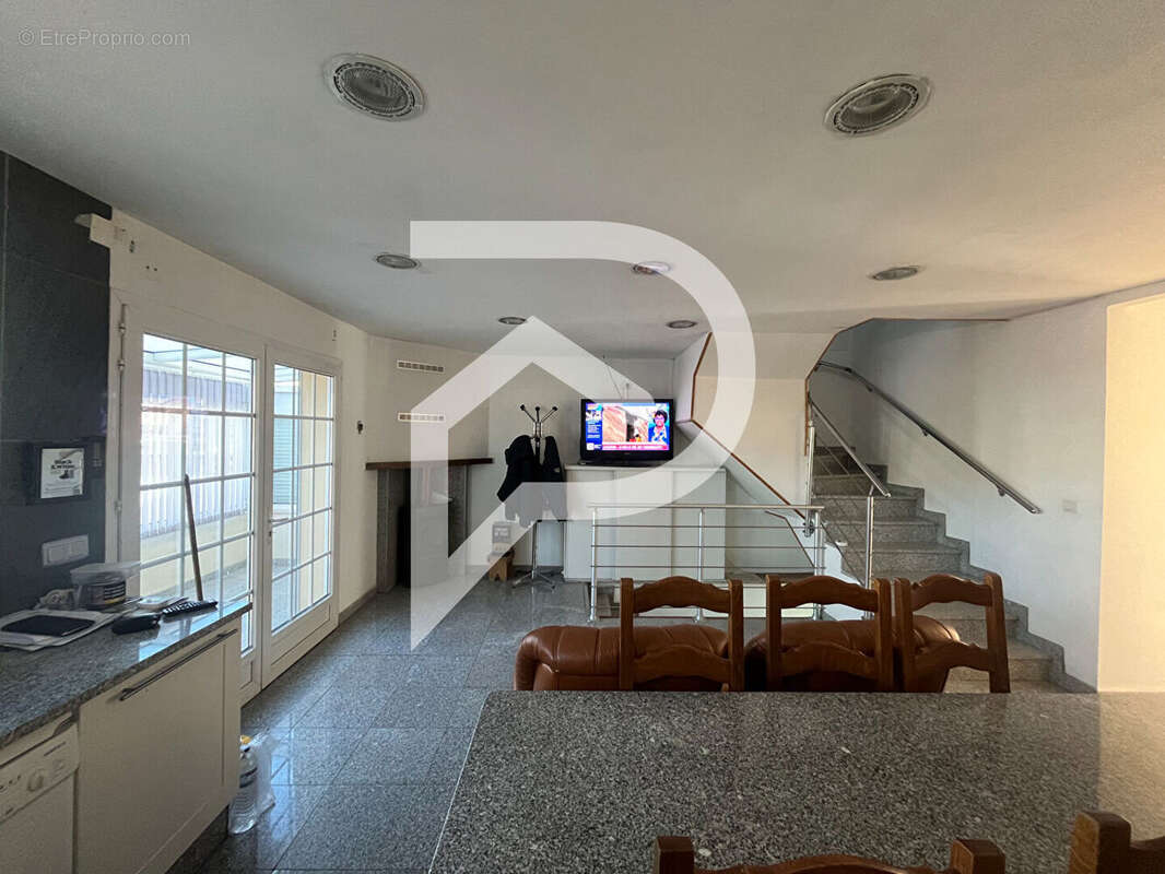 Maison à VIRY-CHATILLON