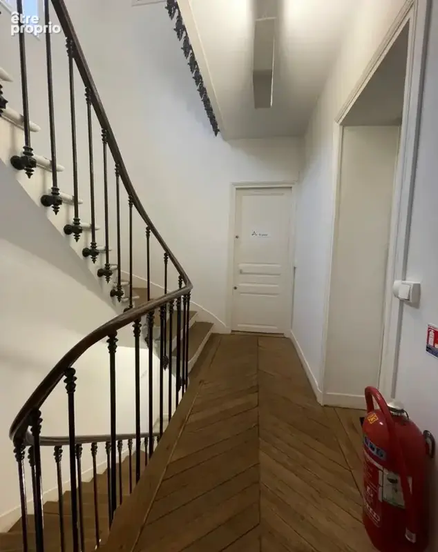 SAINT-CLOUD -  5/6 pièces  de 115 m² à réagencer. - photo 6