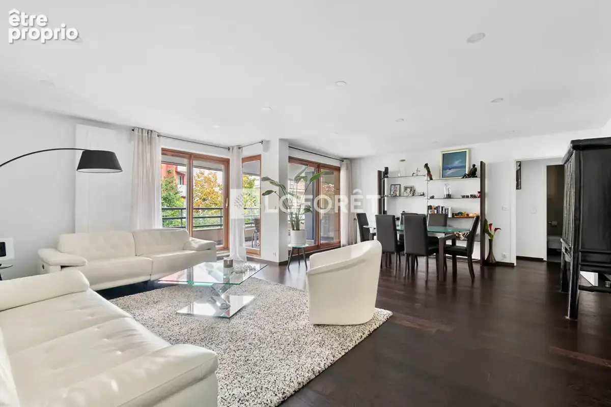 Appartement à SURESNES