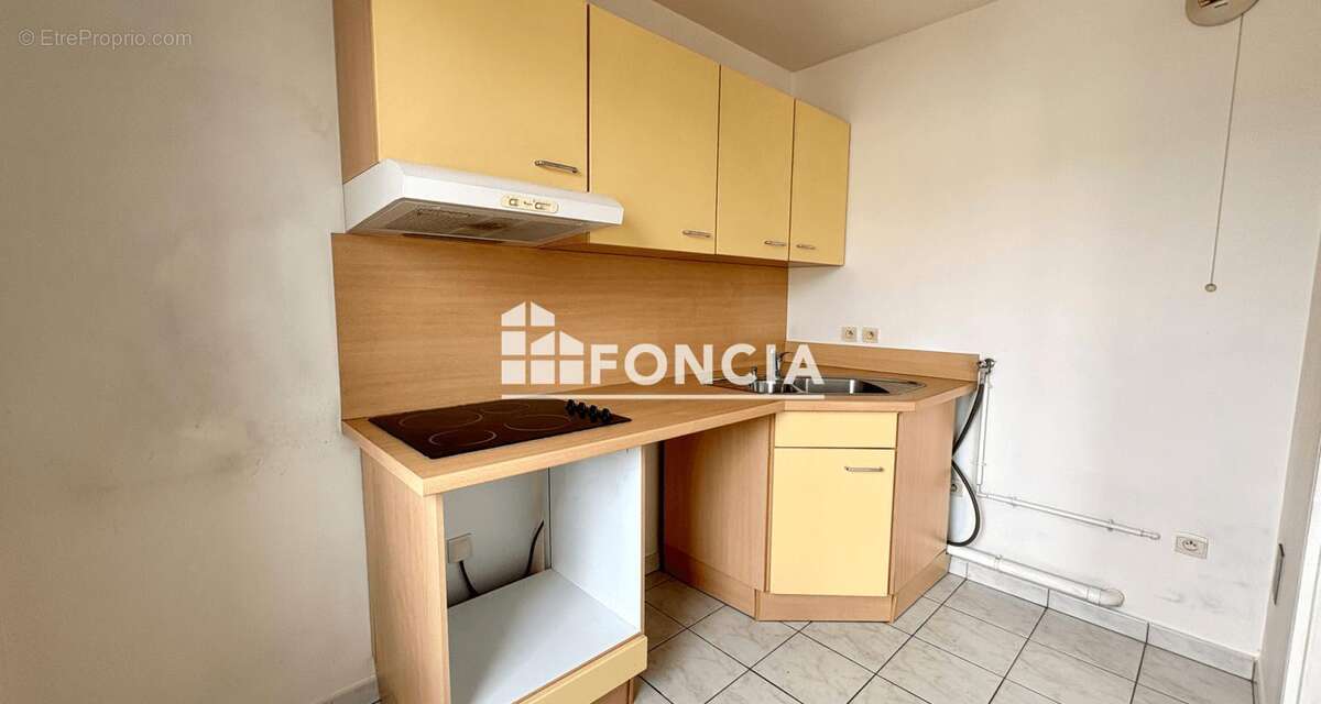 Appartement à FRESNES