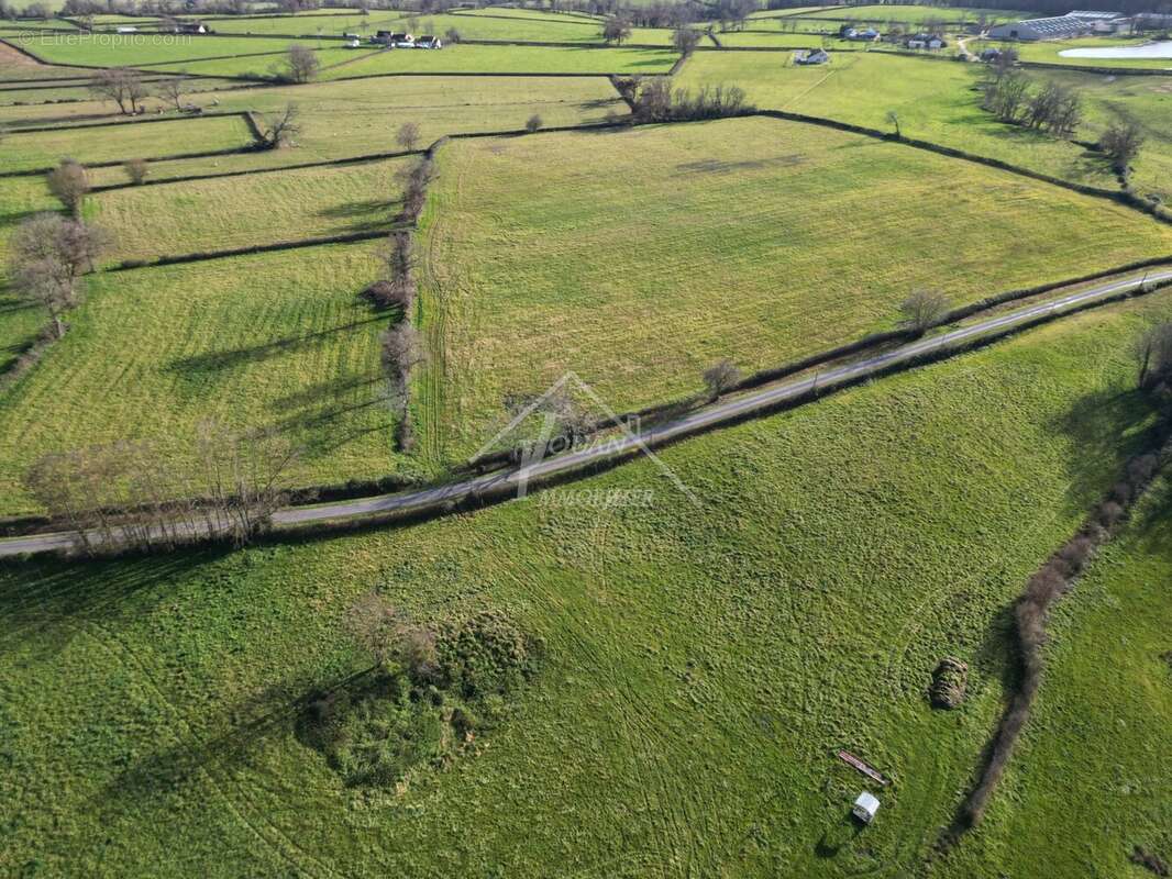 Maison à NEUILLY-LE-REAL