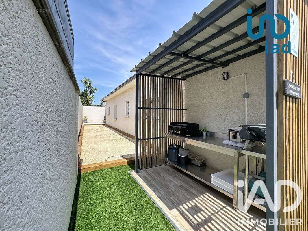 Maison 116 m² à Peaugres  - photo 3