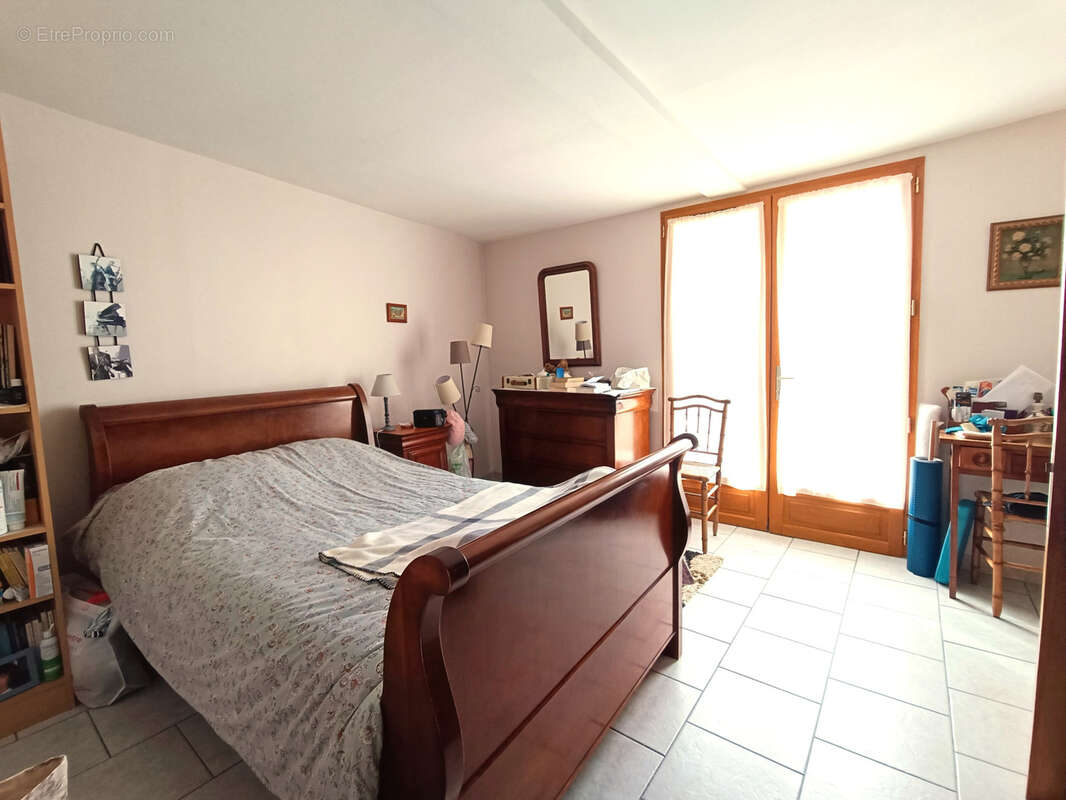 Maison à ESCOIRE