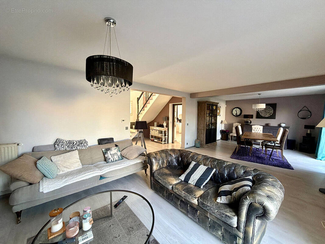 Maison à MONDELANGE