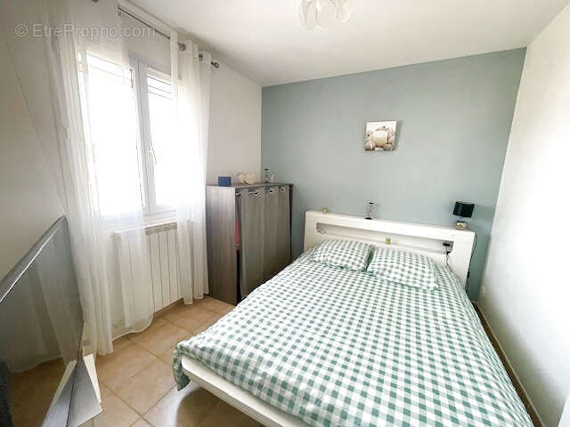Rare à Saint Cyr sur Mer  à 5 mn des plages ,  Maison avec 3 chambres et piscine  !!! - photo 8