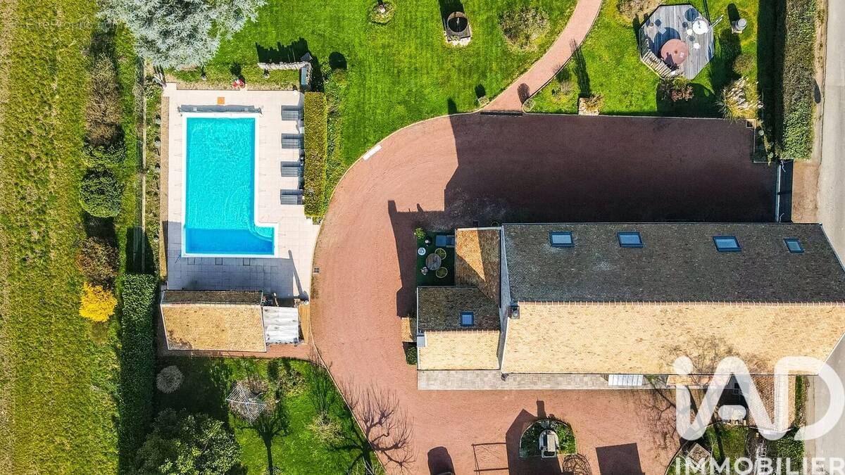 Photo 1 - Maison à BEAUNE