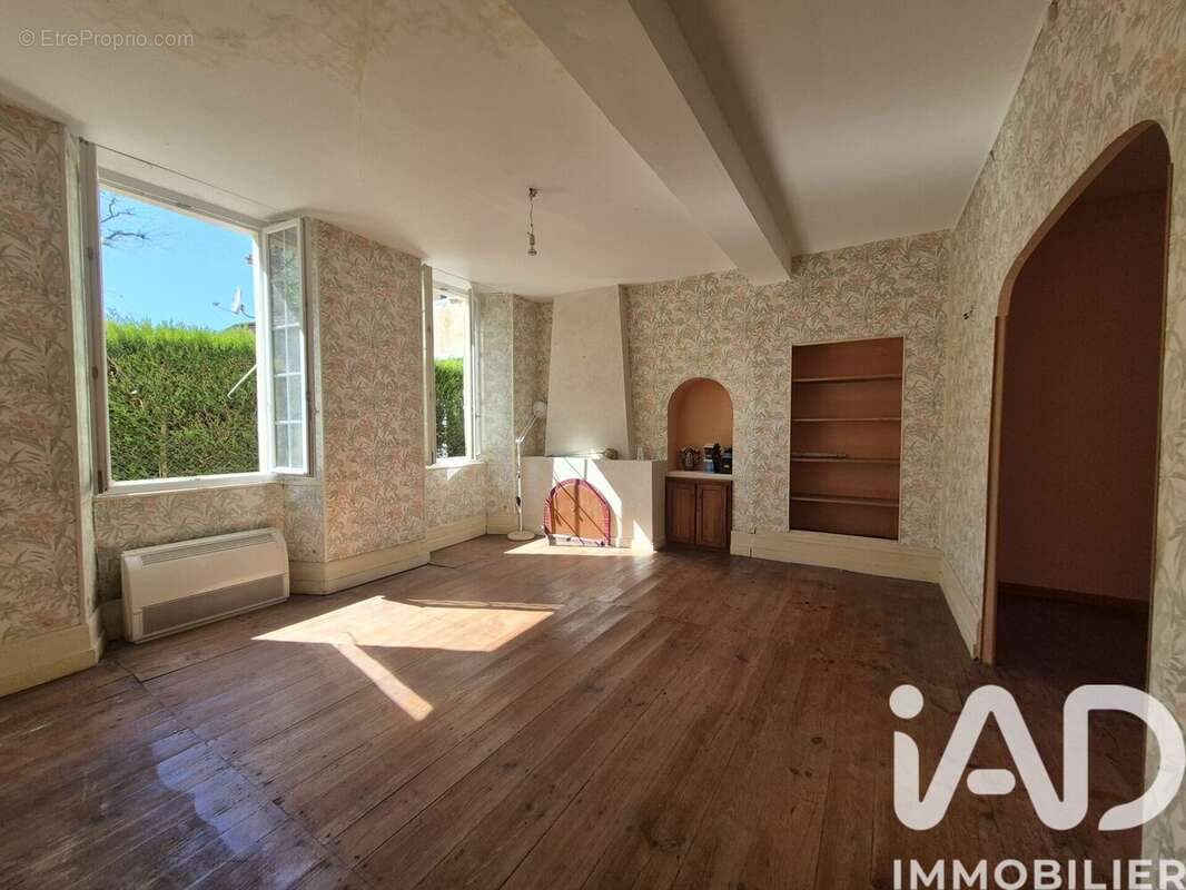 Maison 188 m² à Ozillac  - photo 5