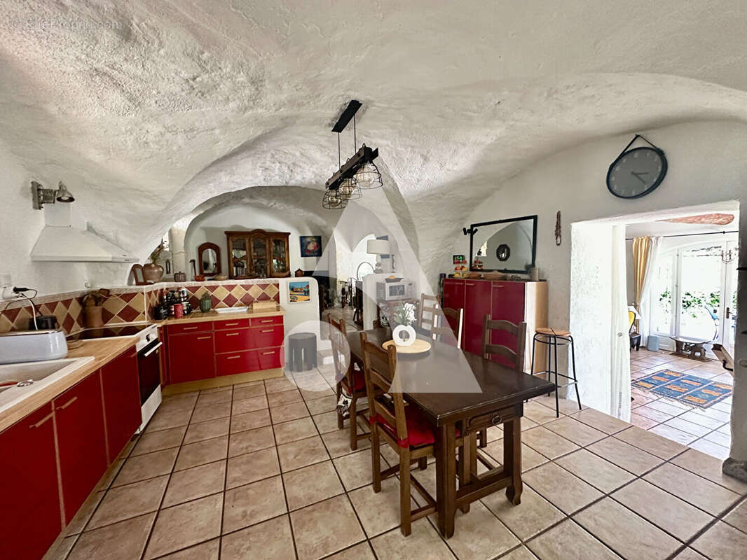 Maison à PERTUIS