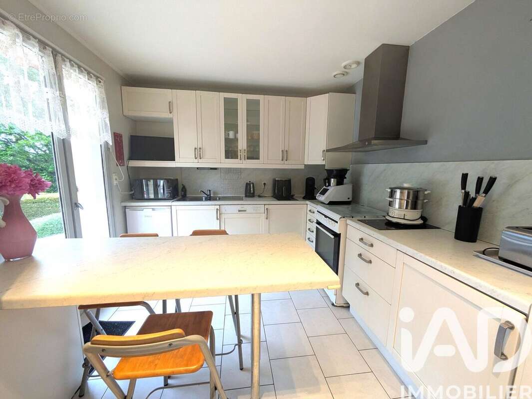 Maison 108 m² à Marnac  - photo 9