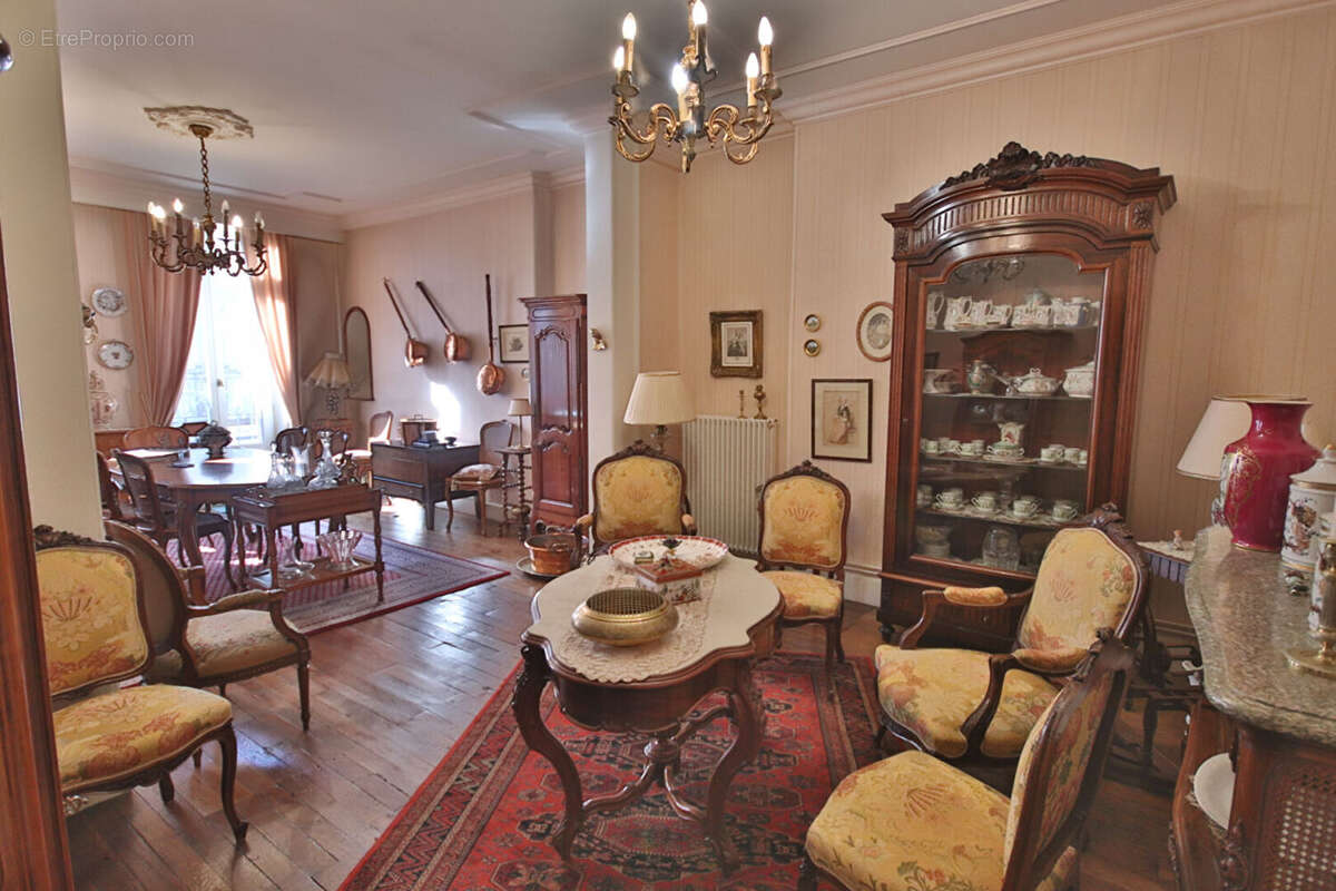 Appartement à MOULINS