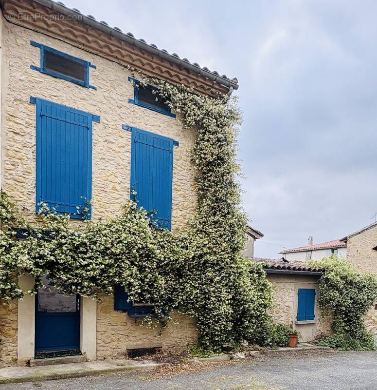 Maison à SAINT-JULIA