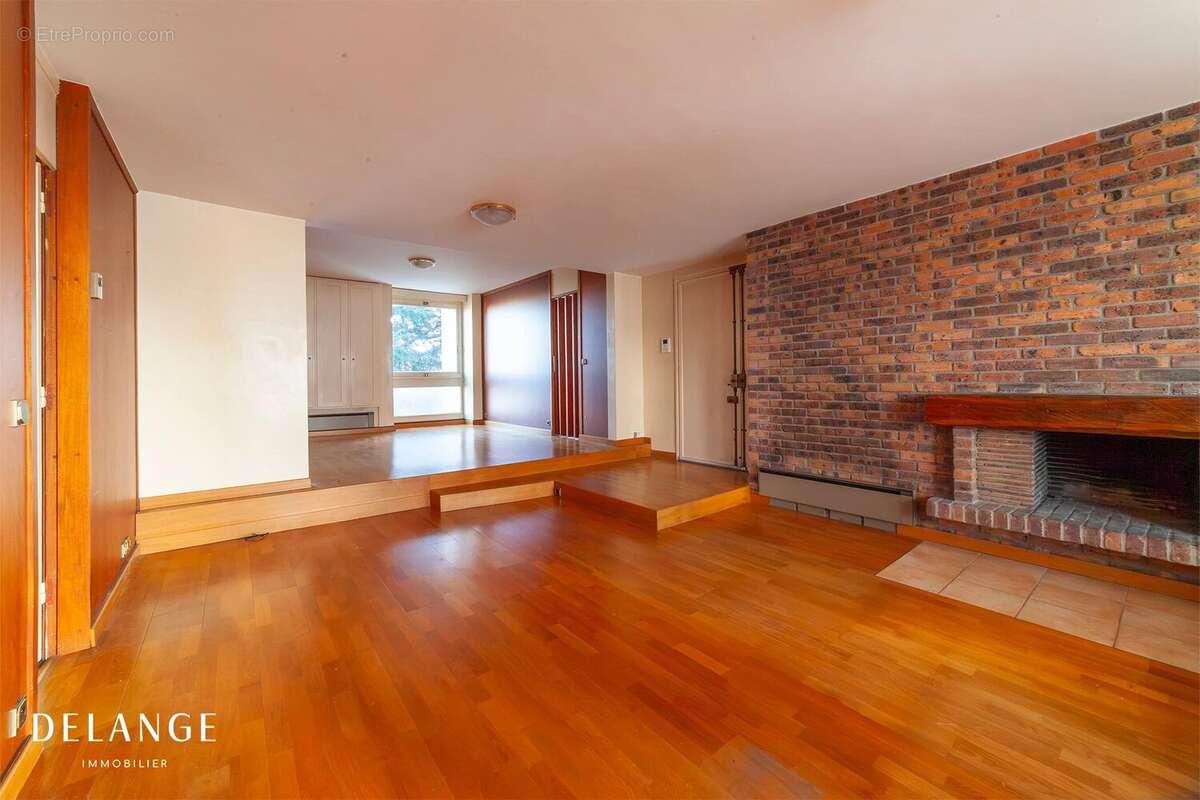 Appartement à IVRY-SUR-SEINE