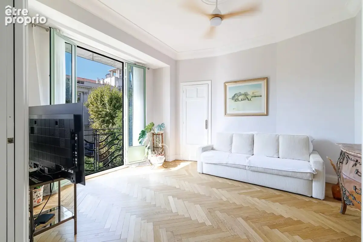 Nice Victor Hugo - Trois Pièces Etage élevé Balcon - photo 7