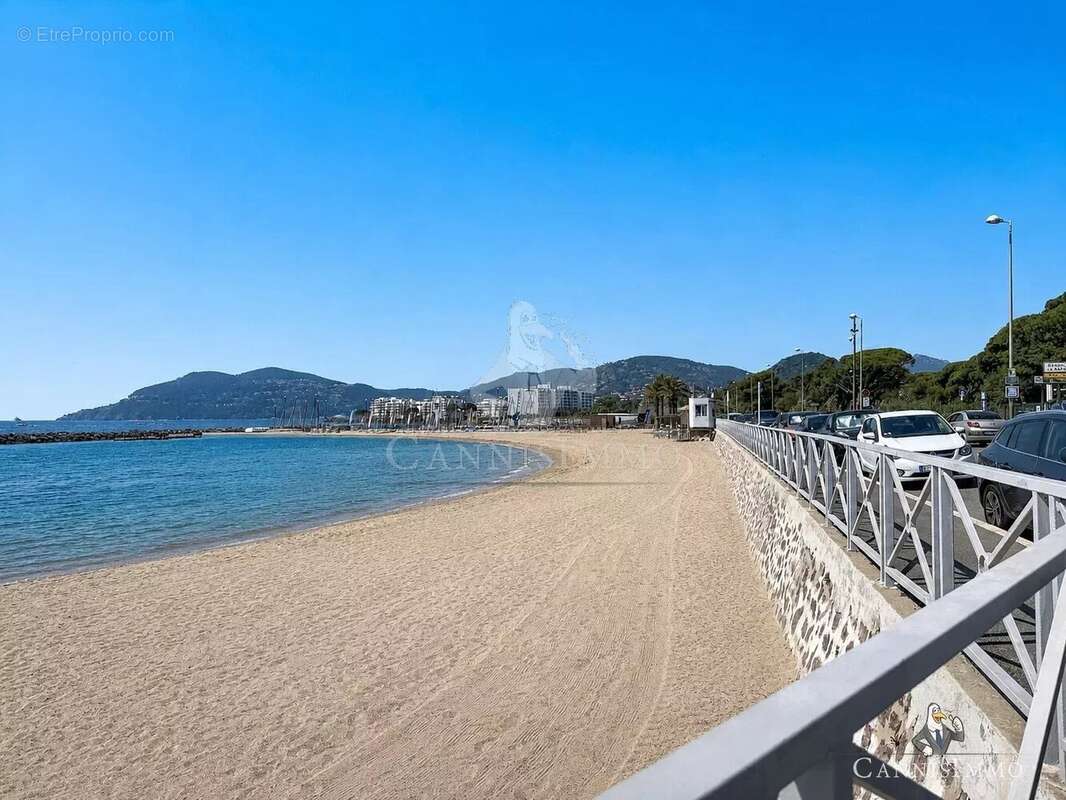 Appartement à CANNES