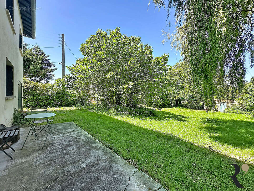 Maison à DREMIL-LAFAGE