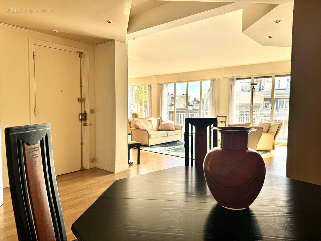 Appartement à SAINT-MANDE