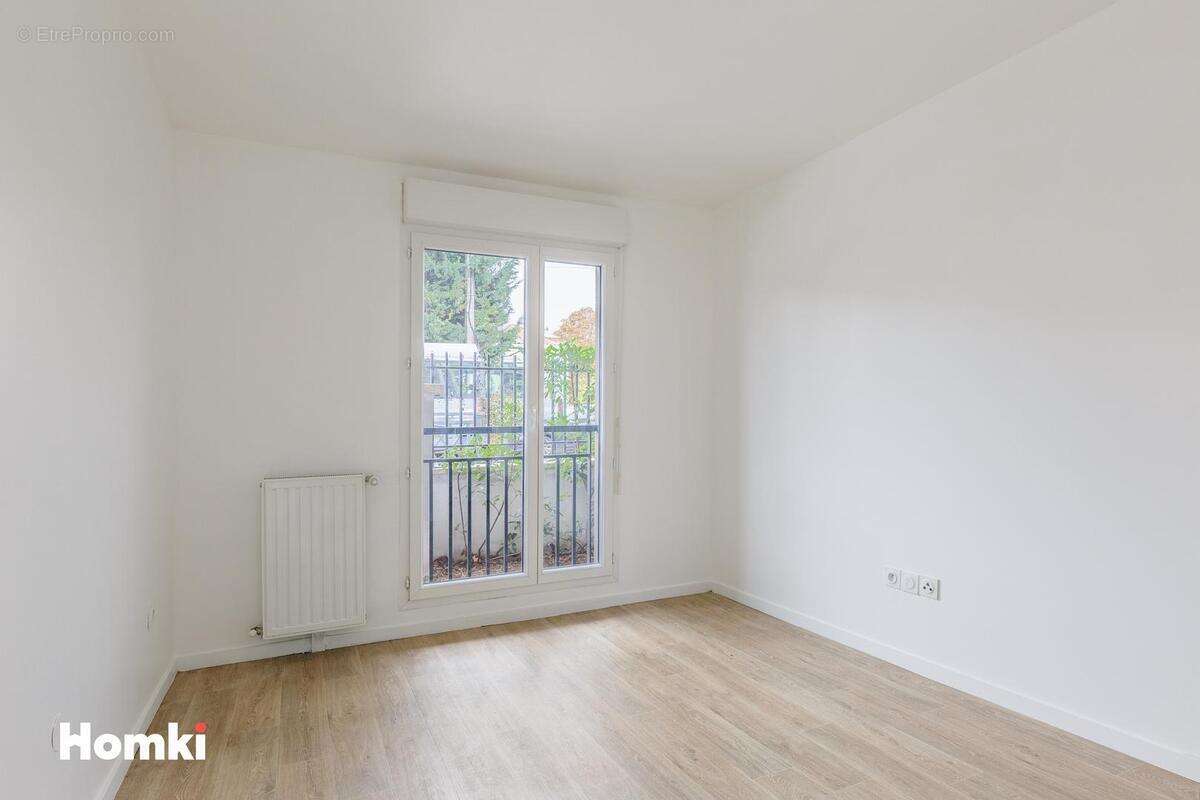 Appartement à BEAUCHAMP